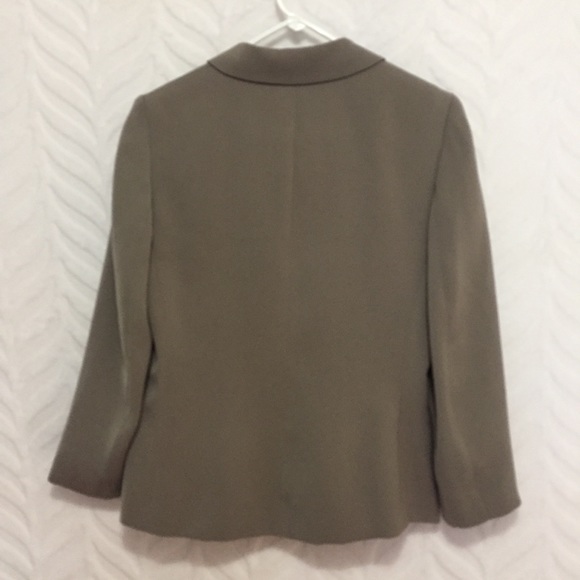 3-Piece Suit Light Green Blazer Pants Skirt Size 8 - Picture 3 of 8